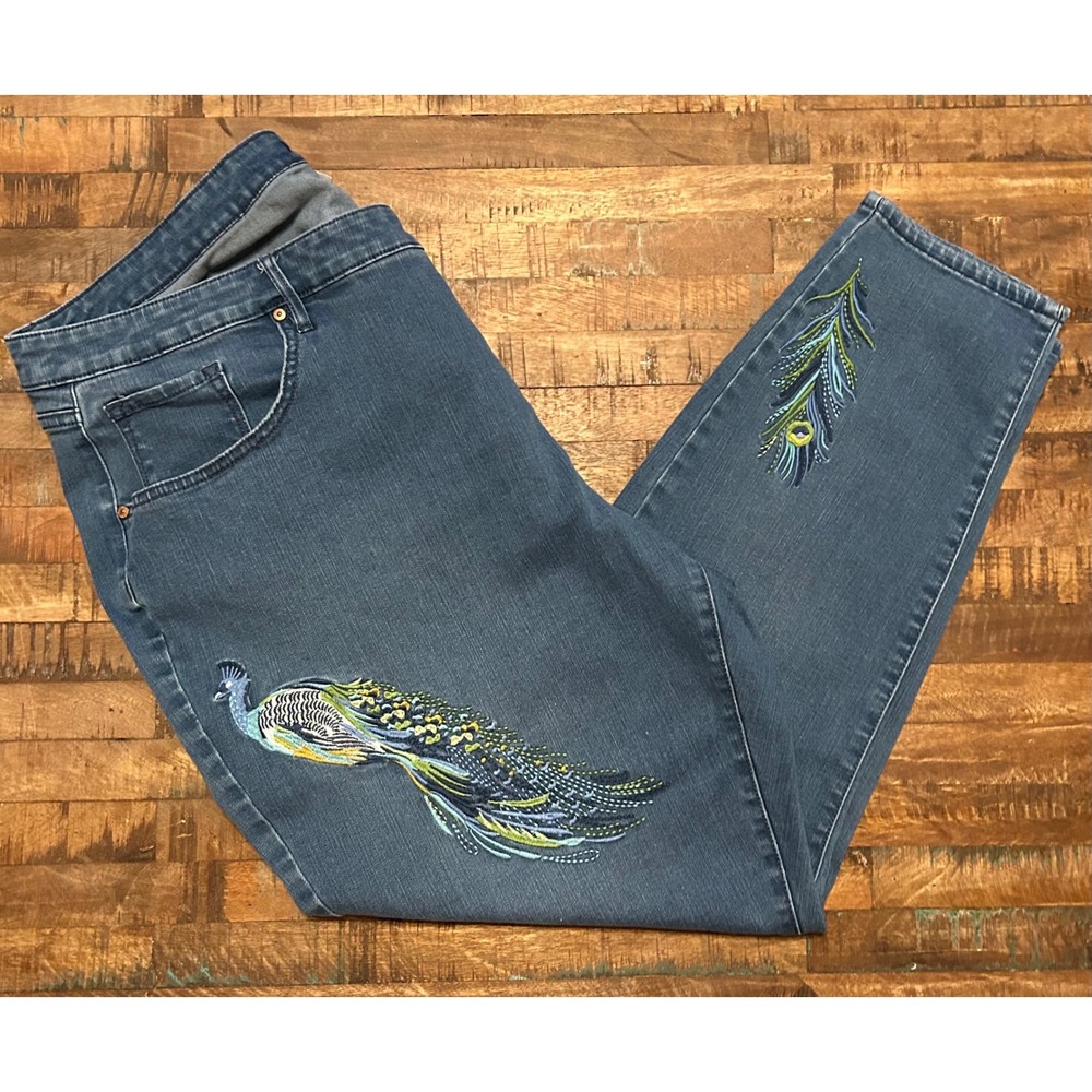 Martha Stewart Women's Plus Size 28W Blue Denim Jeans Peacock Embroidery